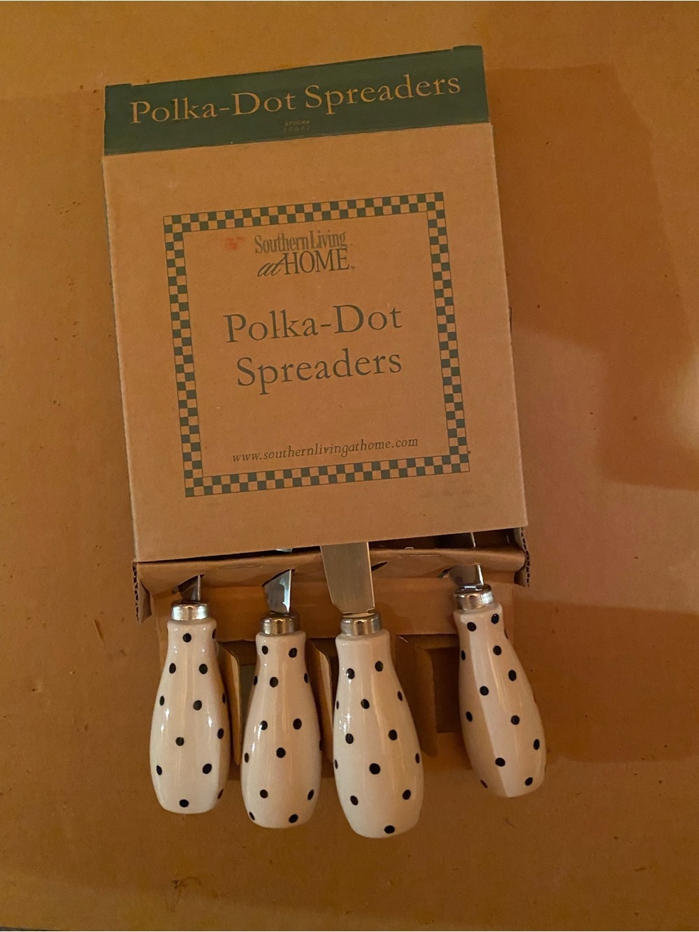 Southern Living Polka-Dot Spreaders in Cream and Black